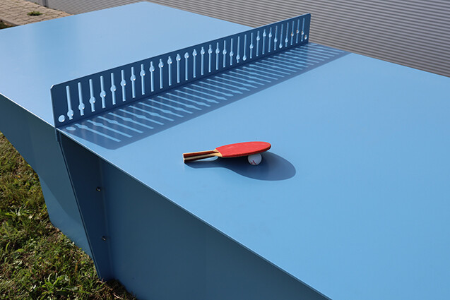 Outdoor table tennis table